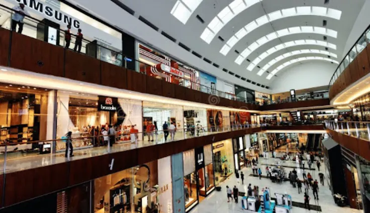 چرا تور دبی هتل 5 ستاره برای زوج‌ها و خانواده‌ها انتخاب ایده‌آلی است؟