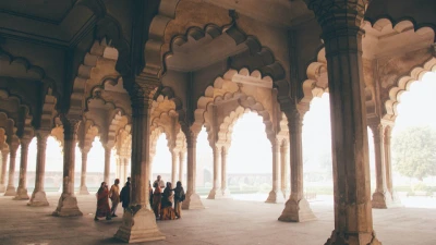 تور هند آذر